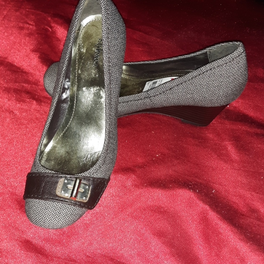 Wood and fabric wedges